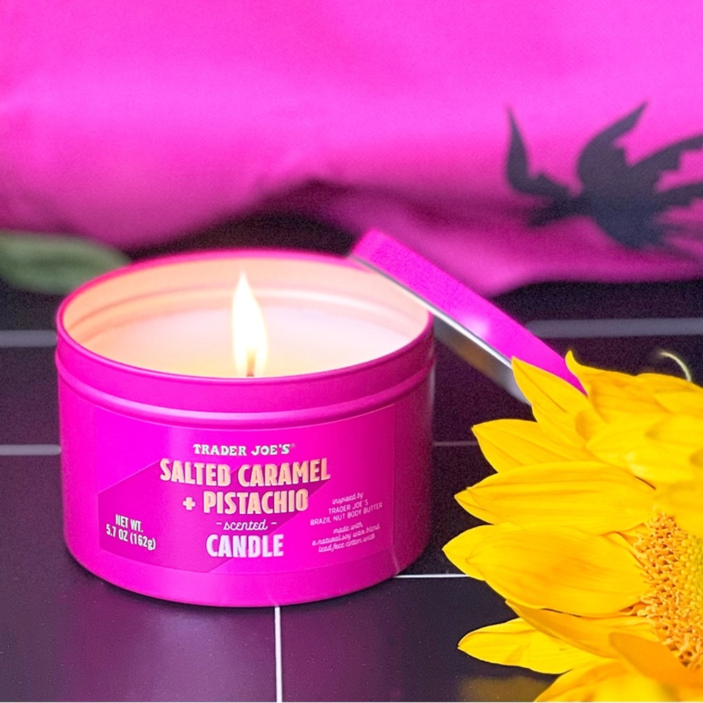 🌸TRADER JOE’S SALTED CARAMEL & PISTACHIO CANDLE🌸